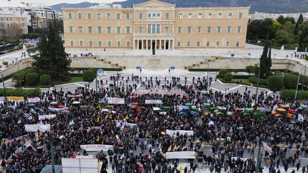 Пољопривредници протестују у Атини - Sputnik Србија