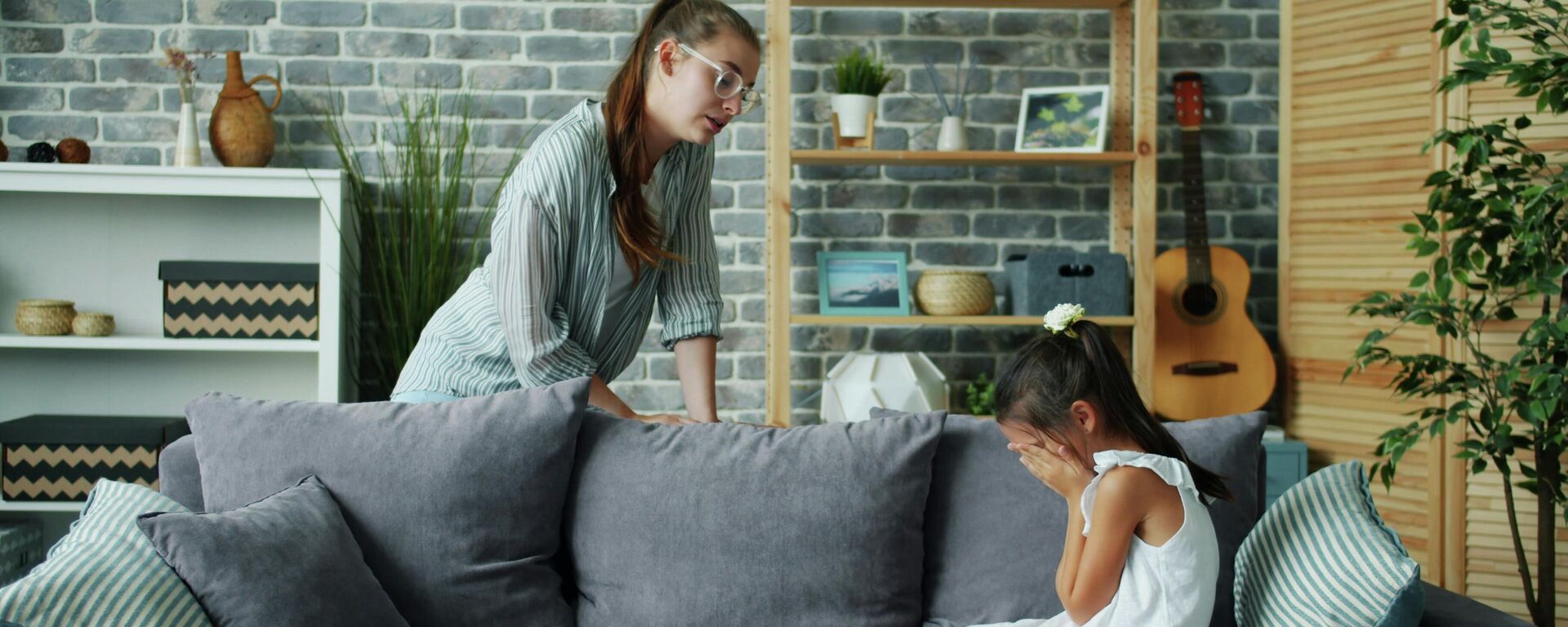 Тужно дете - Sputnik Србија, 1920, 15.02.2026