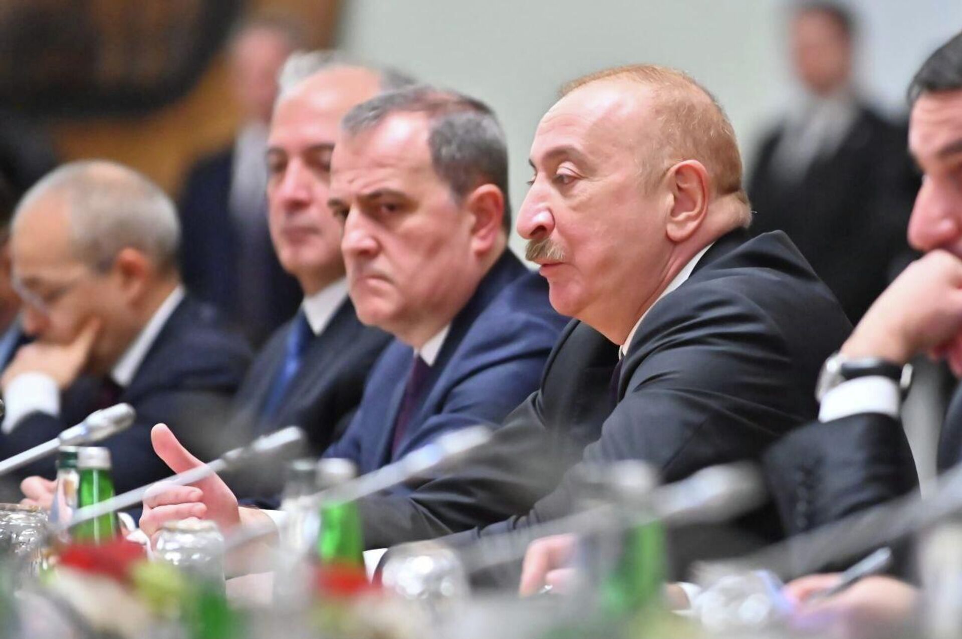 Алијев на седници Савета за стратешко партнерство између Србије и Азербејџана - Sputnik Србија, 1920, 15.02.2026