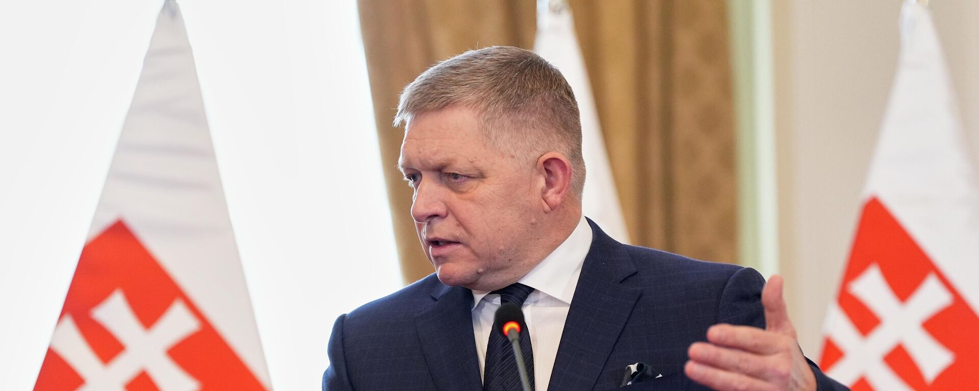 Премијер Словачке Роберт Фицо - Sputnik Србија, 1920, 15.02.2026