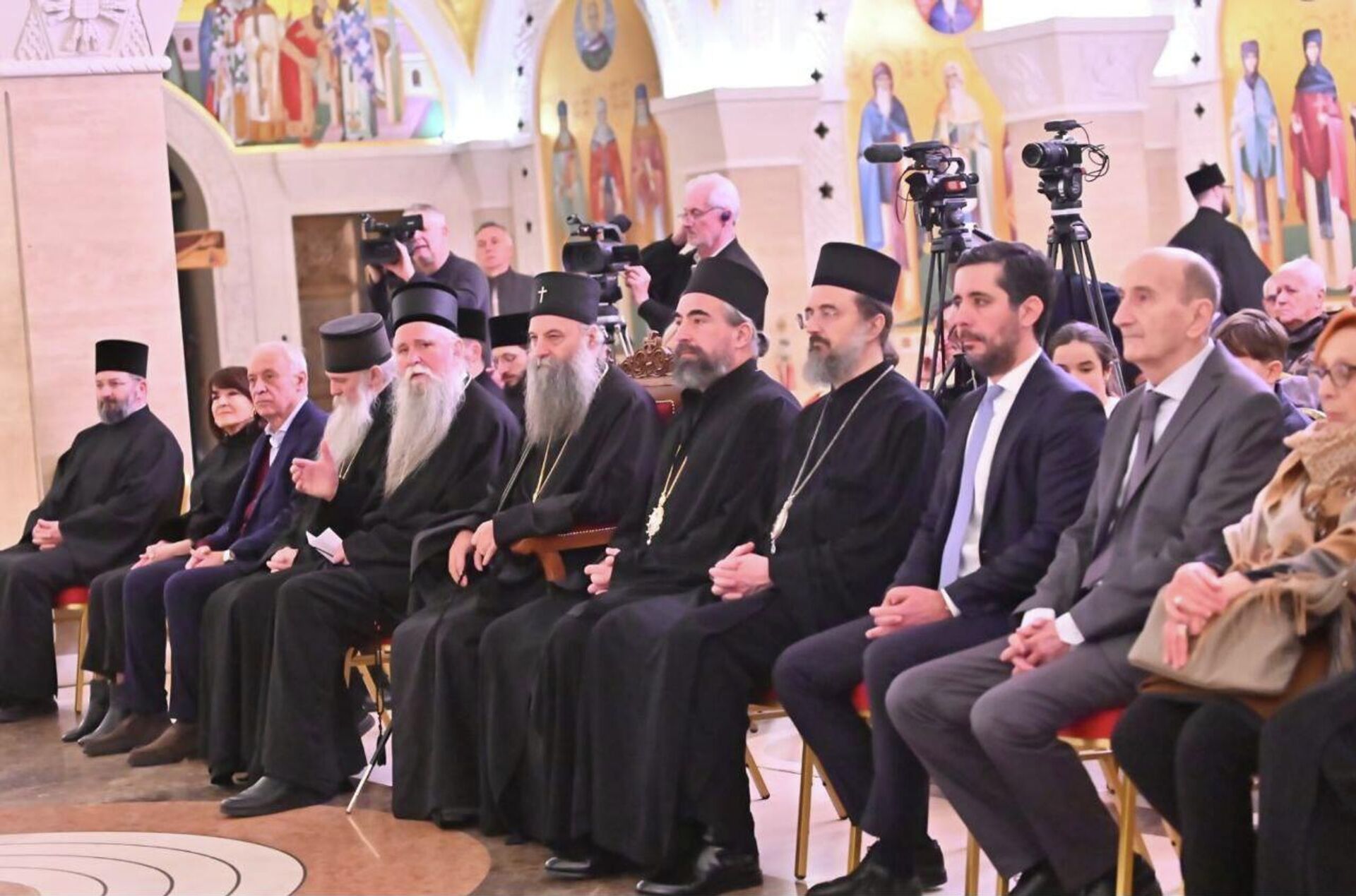 Dodeljena nagrada „Izviiskra Njegoševa“  - Sputnik Srbija, 1920, 18.02.2026