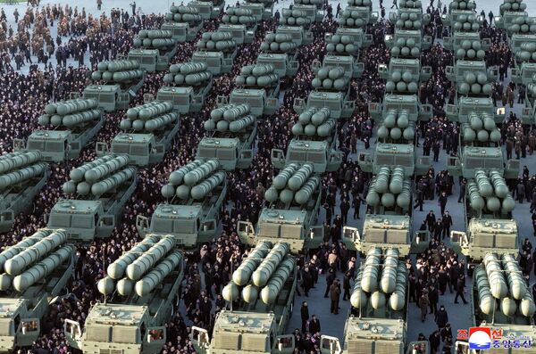 Церемонија примопредаје 50 вишецевних ракетних бацача калибра 600 мм војсци од стране радника сектора индустрије муниције, - Sputnik Србија