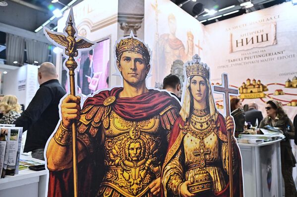 Цене појединачних улазница за овогодишњи сајам је 800 динара, за ђаке и студенте 500, док је цена породичних карата 1.600  динара - Sputnik Србија