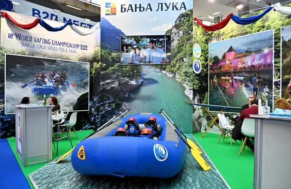 Isto tako, zemlje iz regiona se trude da zanimljivim ponudama i atraktivnim štandovima privuku turiste  - Sputnik Srbija