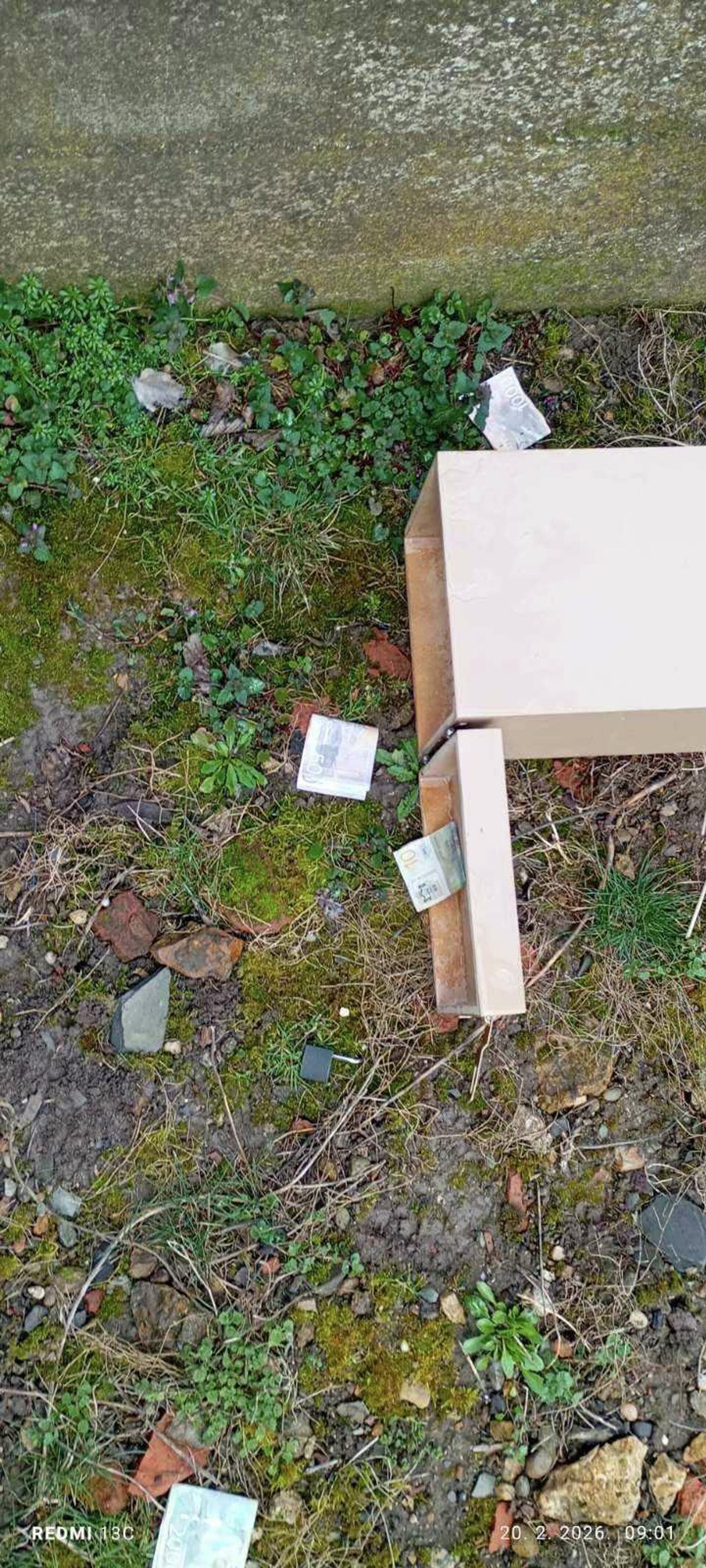 Ukraden novac vernika iz Crkve svetog Dimitrija u mestu Dobrotin  - Sputnik Srbija, 1920, 20.02.2026