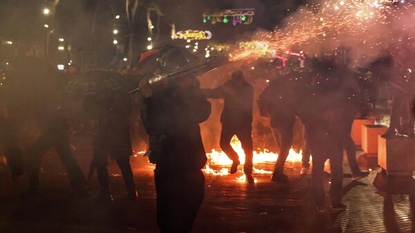 Сукоб полиције и демонстраната у Тирани. - Sputnik Србија