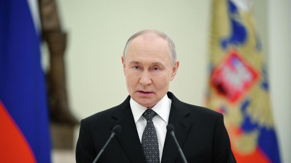 Путин: Русија се бори за своју будућност, истину и правду