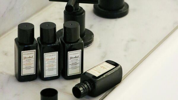 Мини шампони одлазе у историју: ЕУ забрањује мале бочице у хотелским купатилима