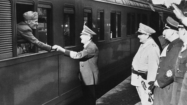 Бенито Мусолини и Адолф Хитлер - Sputnik Србија