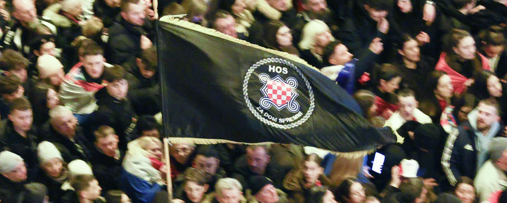 Застава ХОС-а на концерту Томпсона у Загребу - Sputnik Србија, 1920, 28.02.2026