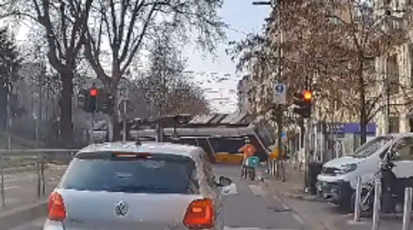 У Милану трамвај искочио из шина - Sputnik Србија