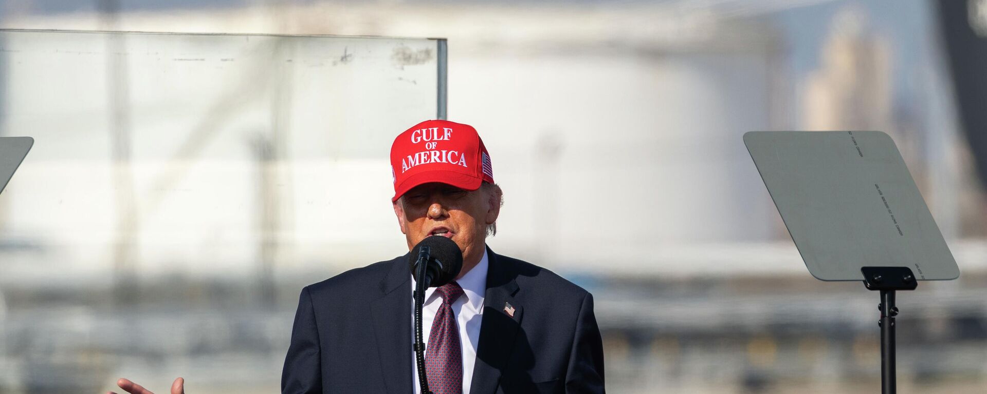 Амерички председник Доналд Трамп - Sputnik Србија, 1920, 01.03.2026