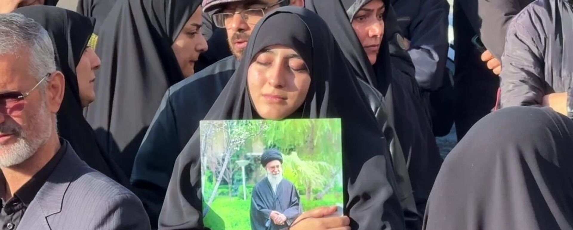 Али Хамнеи - Sputnik Србија, 1920, 06.03.2026