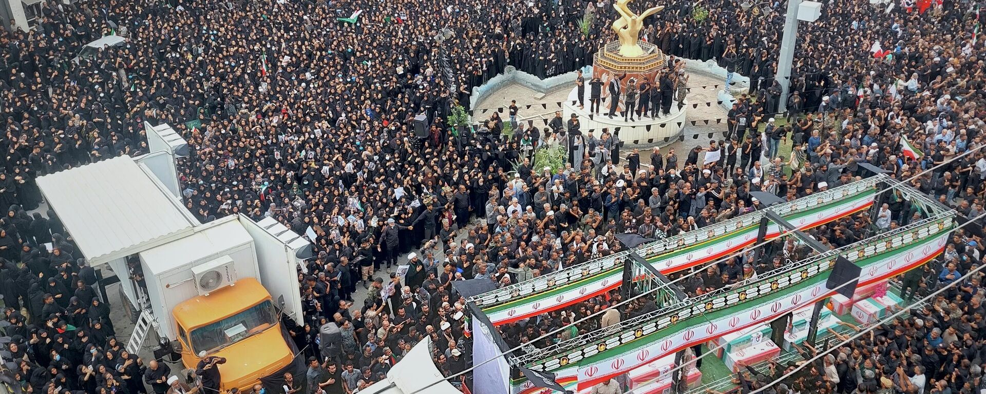 Погребна поворка за 165 деце убијене у америчко-израелским нападима - Sputnik Србија, 1920, 03.03.2026