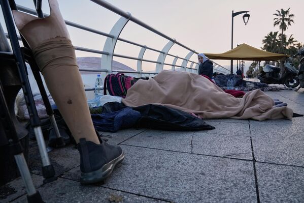 Израелска војска је ушла у делове јужног Либана, где се води борба са борцима Хезболаха. - Sputnik Србија