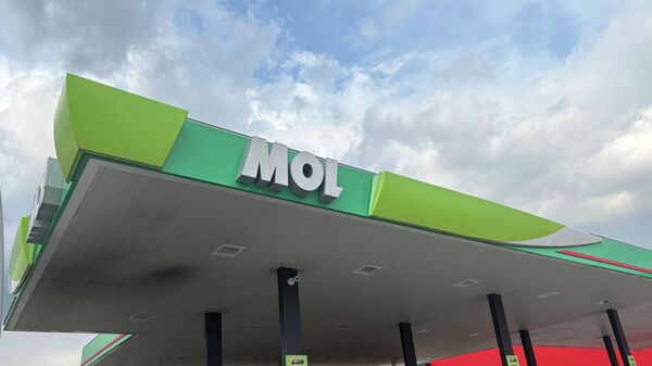 Benzinska pumpa MOL - Sputnik Srbija