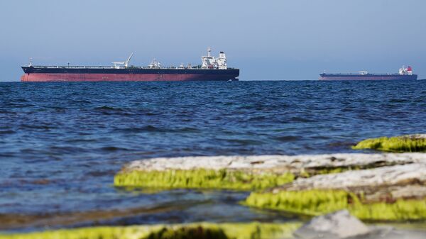 Нефтяные танкеры на рейде в Цемесской бухте - Sputnik Србија