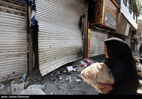 Napad Sjedinjenih Država i cionističkog režima na stambene objekte u centru Teherana. - Sputnik Srbija