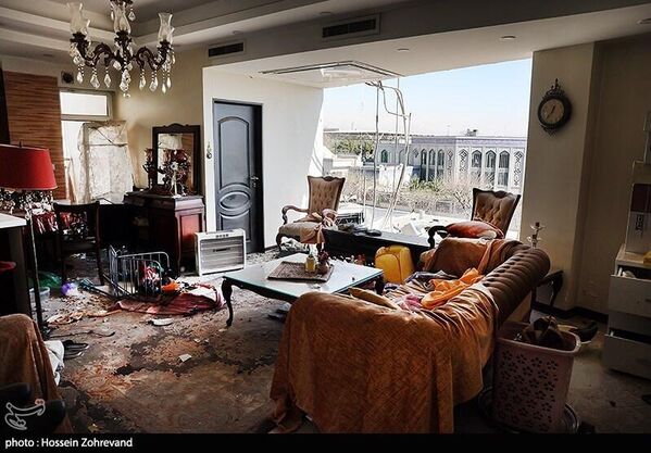 Posledice napada Sjedinjenih Država i Izraela na stambene objekte u Teheranu. - Sputnik Srbija