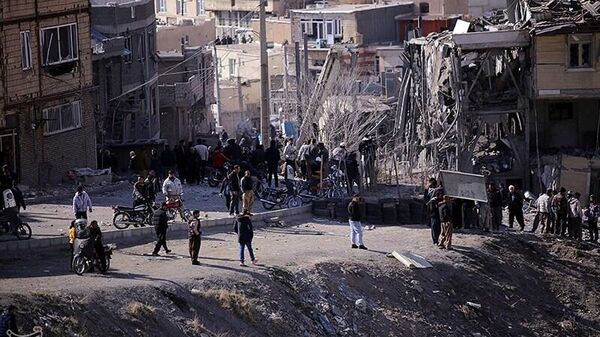 Последствия авиаударов США и Израиля по Сенендеджу - Sputnik Србија