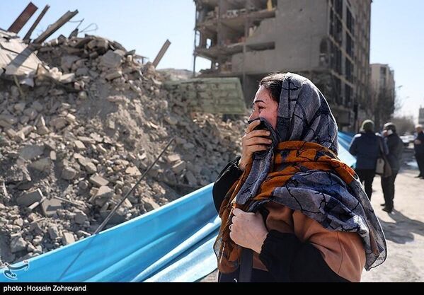 Posledice napada Sjedinjenih Država i Izraela na stambene objekte u Teheranu. - Sputnik Srbija