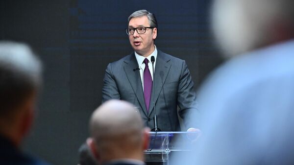 Вучић: Пре тачно годину покушали да сруше Србију, али она је победила, позивам на уједињење