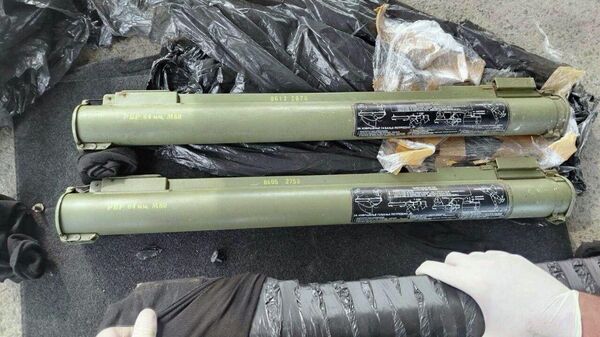 Ручни ракетни бацачи М-80 „зоља“ заплењени на граничном прелазу Бадовинци - Sputnik Србија