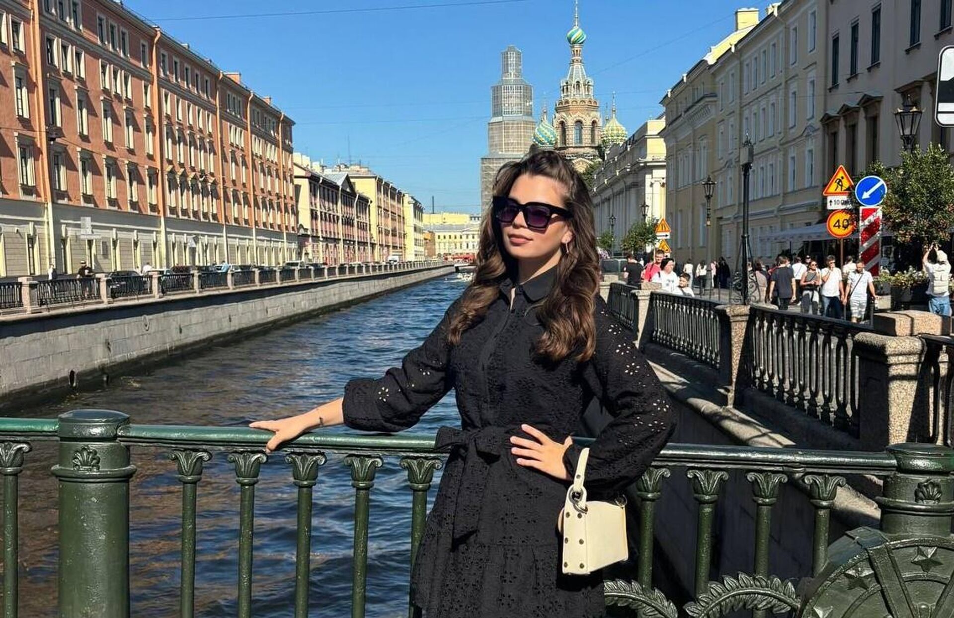 Не зна чиме ће се бавити после студија, али би волела да јој посао на неки начин повезује Русију и Србију - Sputnik Србија, 1920, 13.03.2026