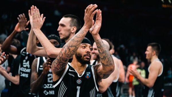 Košarkaši Partizana - Sputnik Srbija