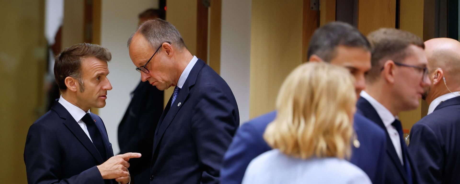 Емануел Макрон и Фридрих Мерц - Sputnik Србија, 1920, 17.03.2026