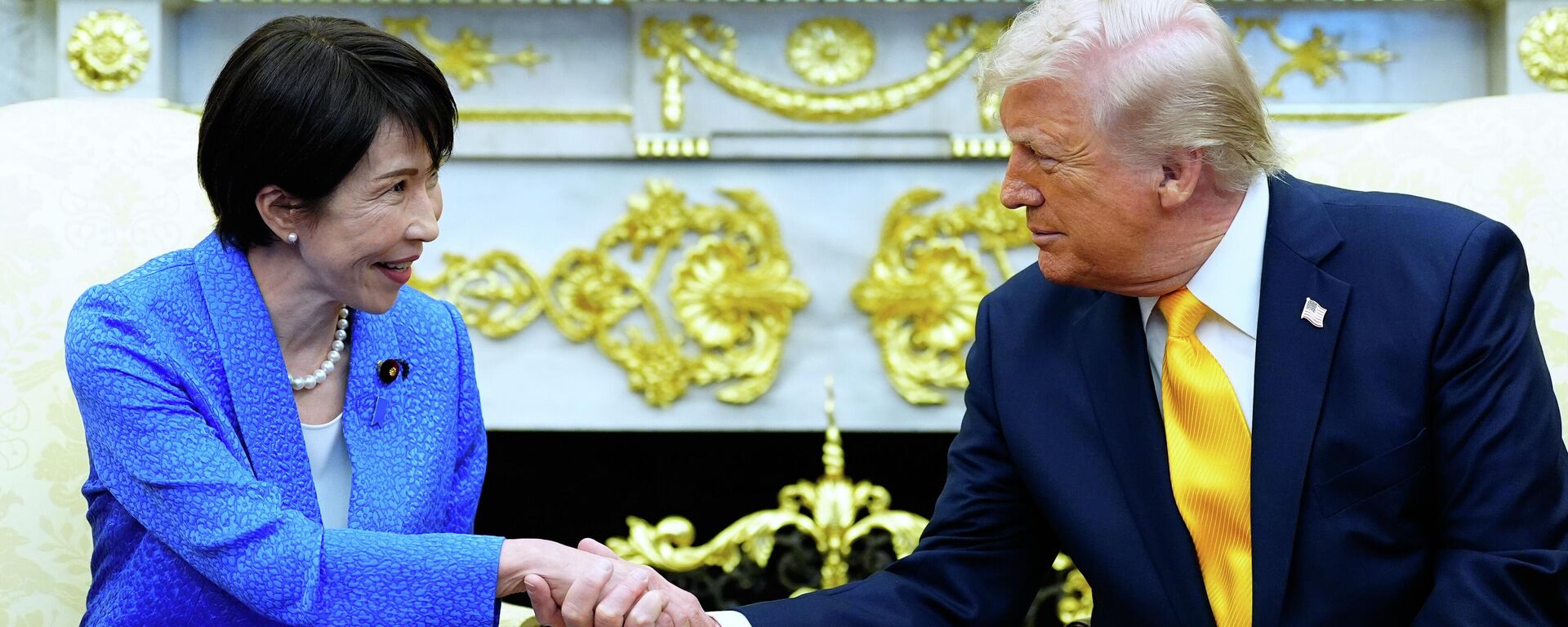 Председник САД Доналд Трамп са јапанском премијерком Санае Такаичи  - Sputnik Србија, 1920, 19.03.2026