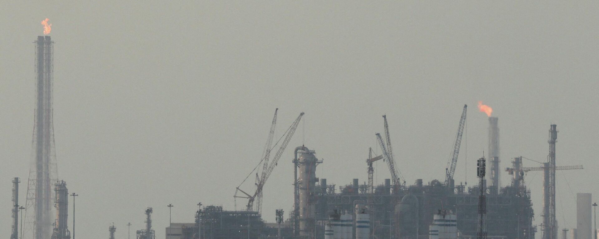 Postrojenja za proizvodnju tečnog prirodnog gasa (LNG) kompanije „Katar enerdži“ - Sputnik Srbija, 1920, 20.03.2026