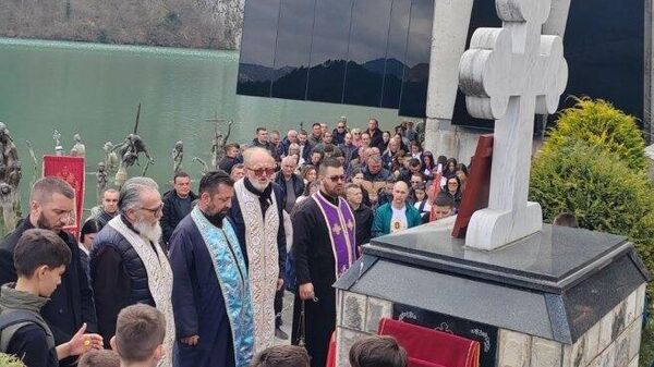 Парастос за српске жртве у Старом Броду - Sputnik Србија