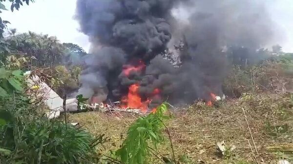 Колумбијски ратни авион срушио се током полетања - Sputnik Србија