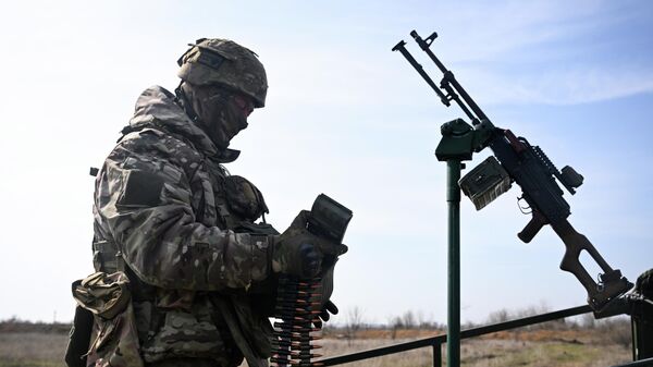 Ruski vojnik u zoni specijalne vojne operacije - Sputnik Srbija