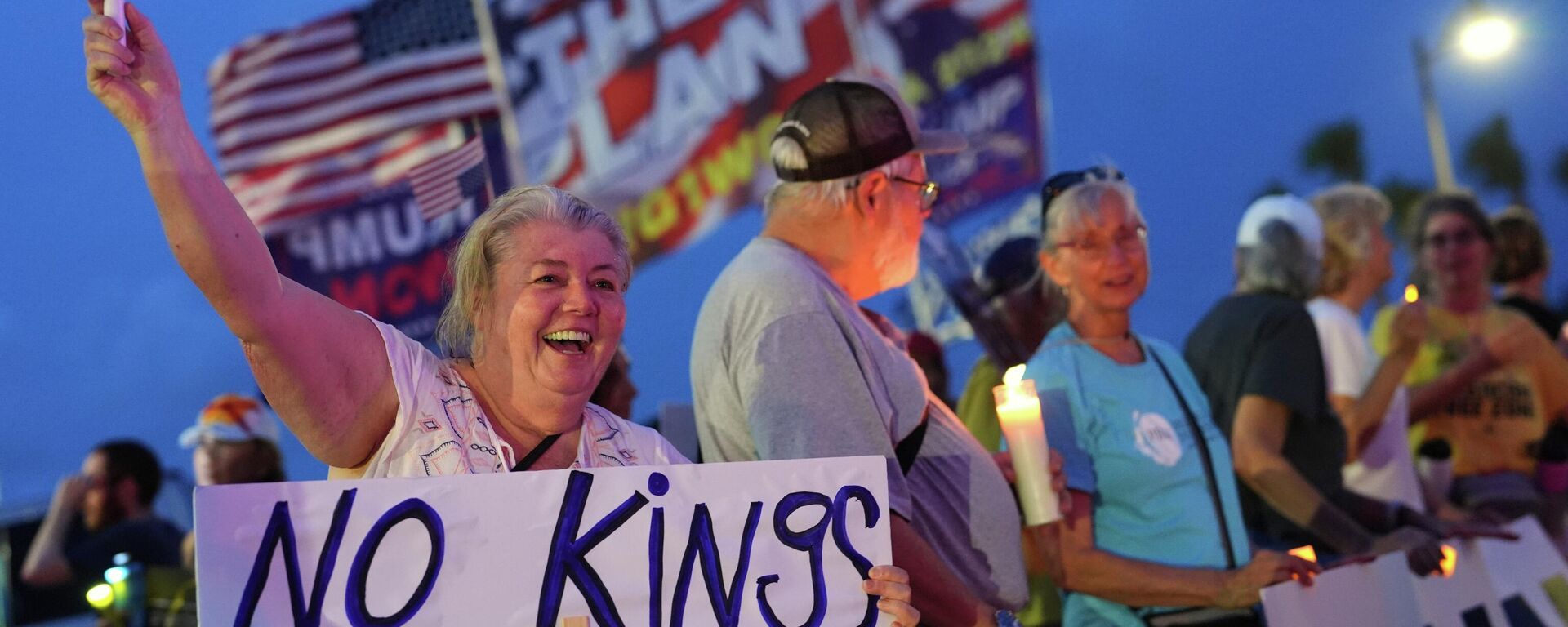 Протест против рата у Ирану и политике Доналда Трампа - Sputnik Србија, 1920, 28.03.2026