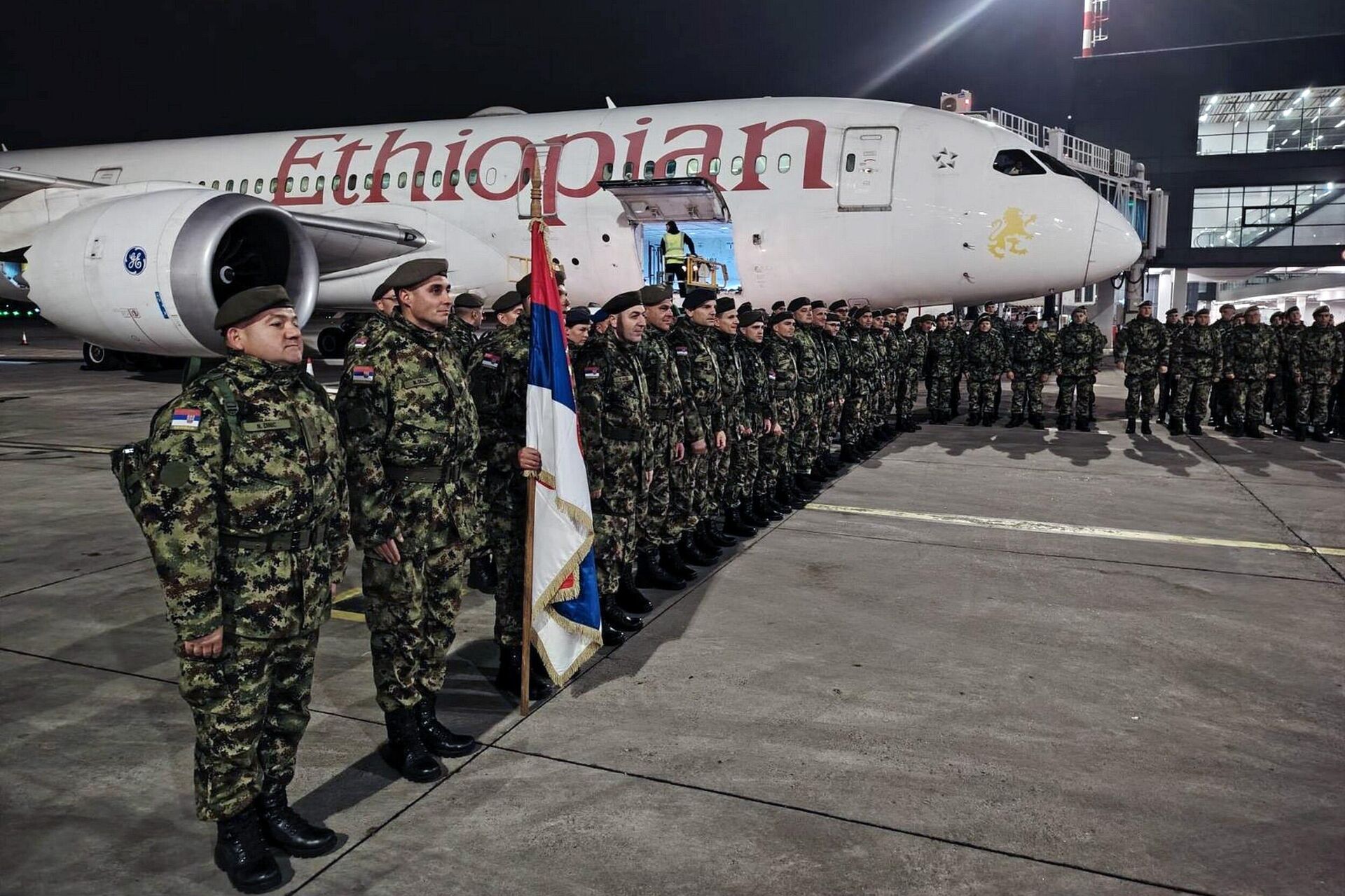 Наше мировне снаге у Либану чине пешадијска чета из састава Друге бригаде копнене војске, штабни официри и група специјалистичких официра Наше мировне снаге у Либану чине пешадијска чета из састава Друге бригаде копнене војске, штабни официри и група специјалистичких официра - Sputnik Србија, 1920, 30.03.2026