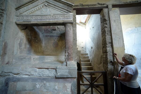 Туриста у једној од кућа града-музеја на отвореном, Помпеје. - Sputnik Србија