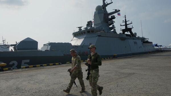 Korvet Gromkiй v sostave otrяda korableй Tihookeanskogo flota VMF Rossii v Indonezii - Sputnik Srbija