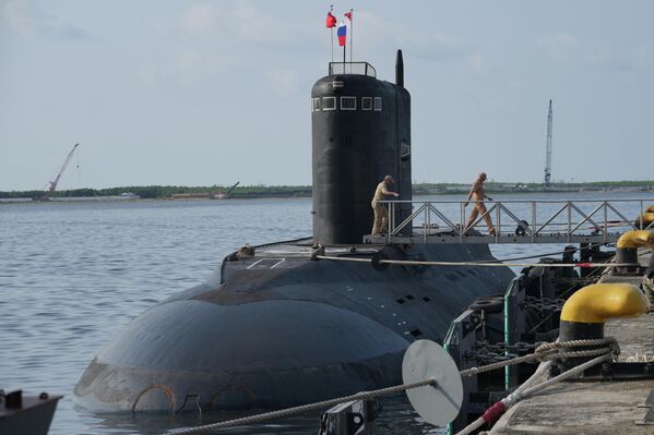 Раније су бродови флоте учествовали у мисији Уједињених нација у Персијском заливу и обављали званичне посете лукама Вијетнама, Џибутија, Индије, Индонезије, Јемена, Кине, Омана, Сингапура, Сједињених Држава, Тајланда, Француске, Шри Ланке и Јапана. - Sputnik Србија