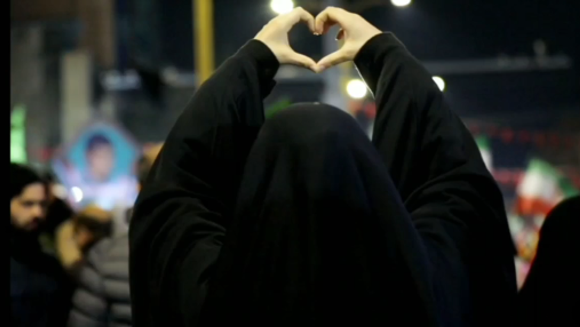 Грађани послали подршку војсци Ирана  - Sputnik Србија, 1920, 04.04.2026