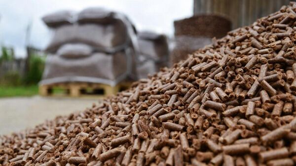 Стоваришта пелета у Србији снабдевена, цене ниже за 20 одсто него у јеку сезоне