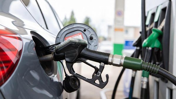 Pumpa, točenje goriva - Sputnik Srbija