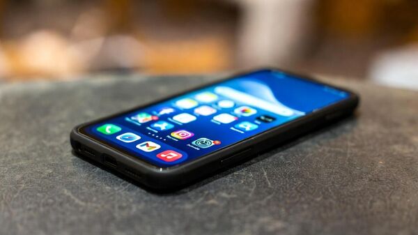 mobilni telefon - Sputnik Srbija