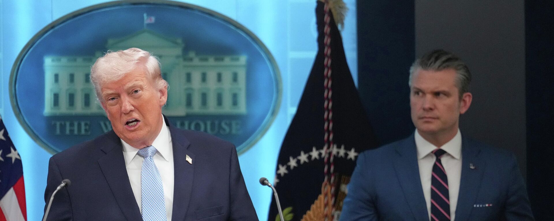 Доналд Трамп - Sputnik Србија, 1920, 06.04.2026