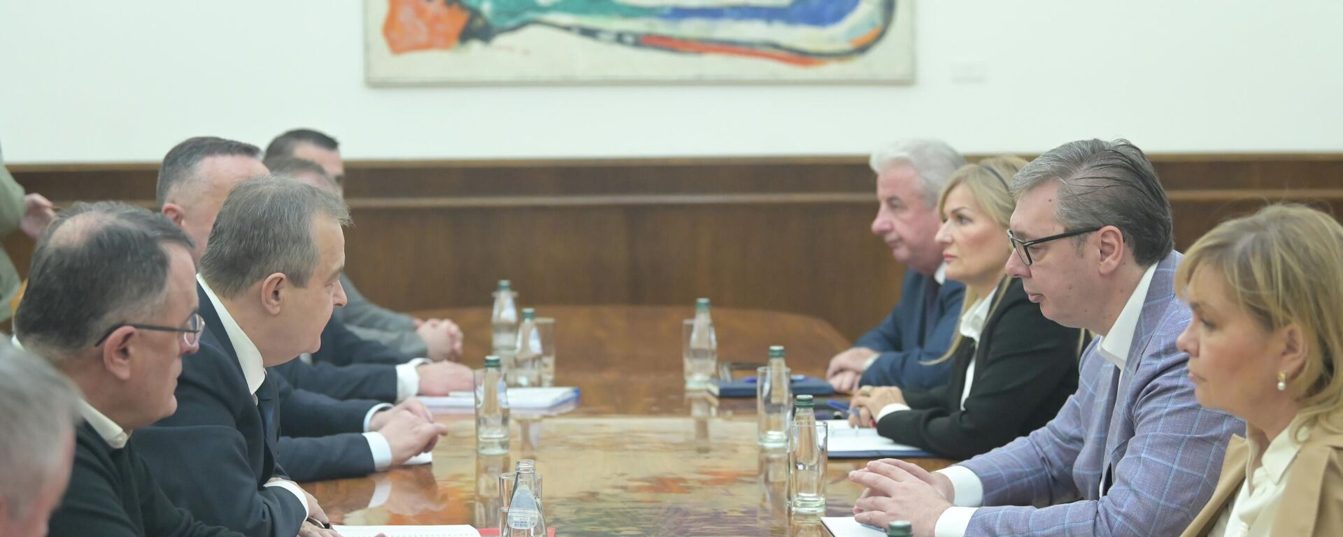 Почеле консултације председника Вучића са представницима СПС-а Почеле консултације председника Вучића са представницима СПС-а - Sputnik Србија, 1920, 07.04.2026