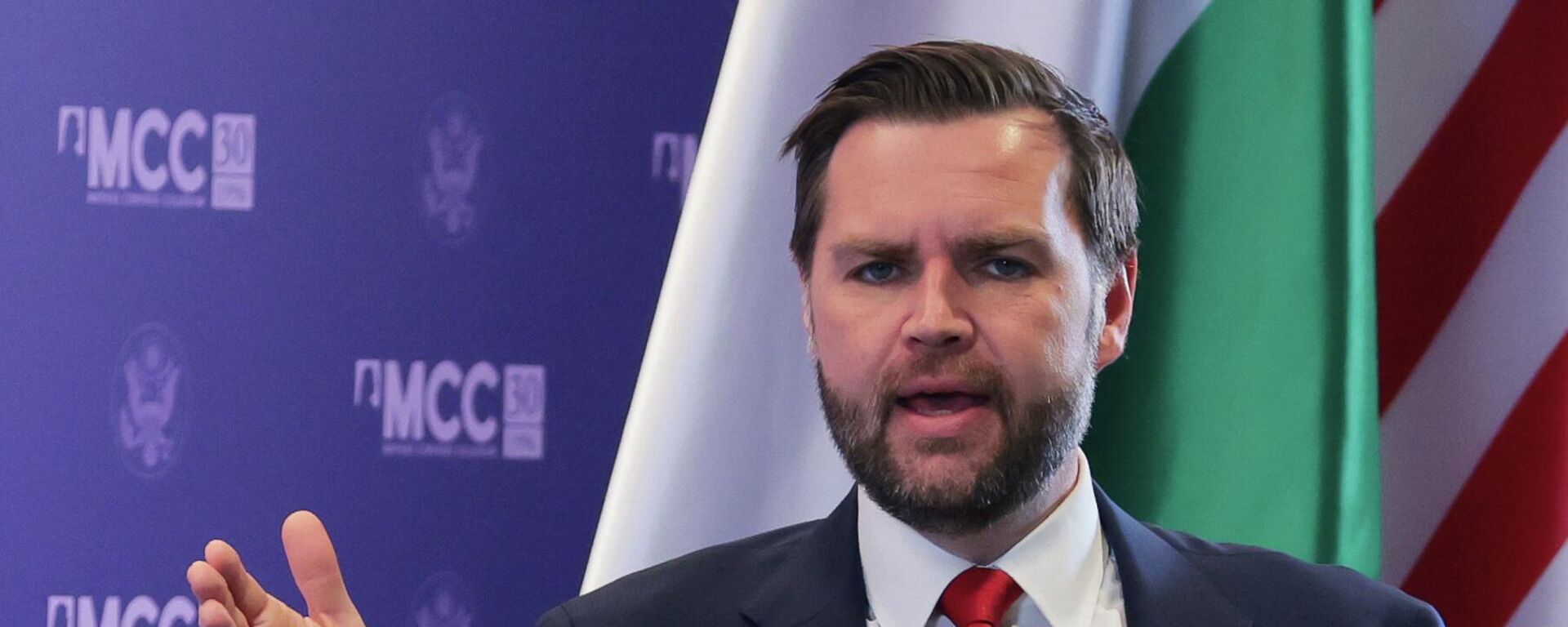 Потпредседник САД Џеј Ди Венс - Sputnik Србија, 1920, 08.04.2026