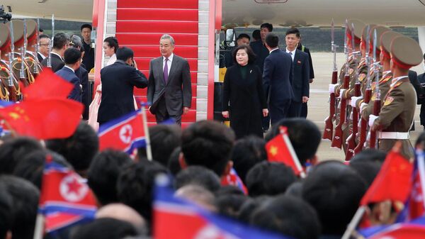 Kineski ministar spoljnih poslova Vang Ji u poseti Severnoj Koreji - Sputnik Srbija