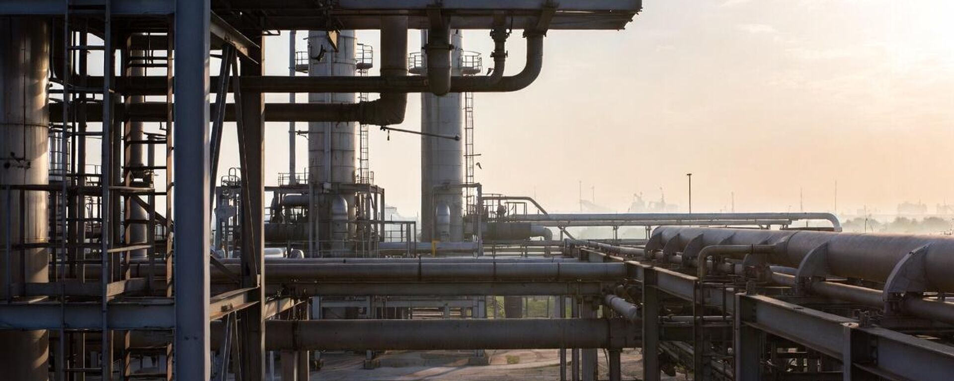 рафинерија нафте - Sputnik Србија, 1920, 13.04.2026