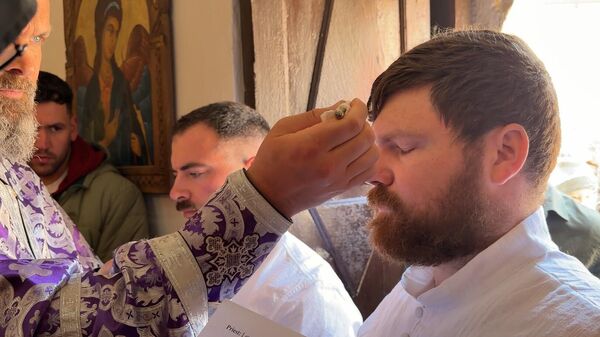 Krštenje Save i Simeona u manastiru Draganac - Sputnik Srbija